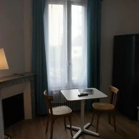アパートホテル Albert'house 2*