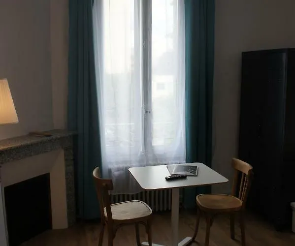 Apart-hotel Albert'house 3*